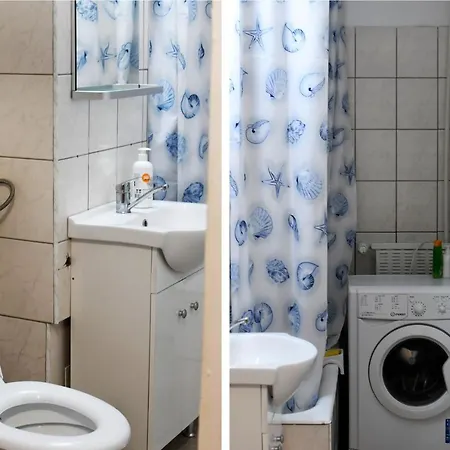 Modern Semi-central 1 Bedroom Apartment, 3 Parks Nearby Daire Bükreş
