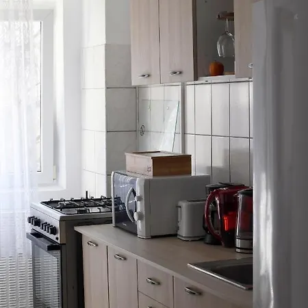 Modern Semi-central 1 Bedroom Apartment, 3 Parks Nearby Bukareszt
